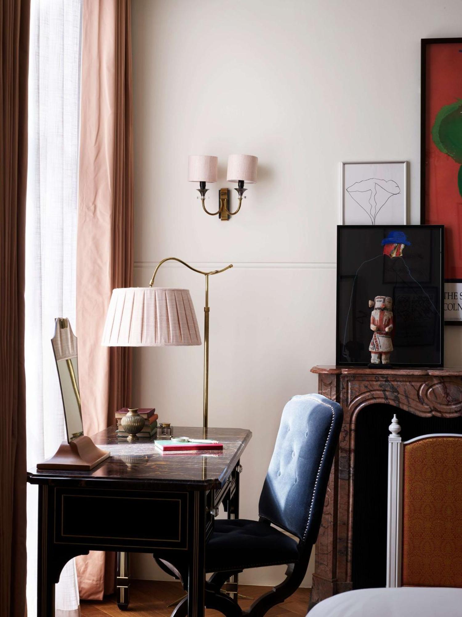 Nomad London Hotel Ngoại thất bức ảnh A wall light